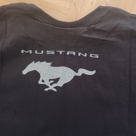 Ford Mustang tee shirt men's size medium New - Picture 5 of 6